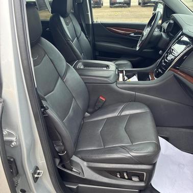 Radiant Silver Metallic 2020 Cadillac Escalade Luxury