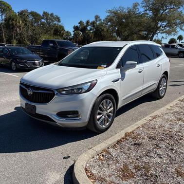 2020 Buick Enclave Essence