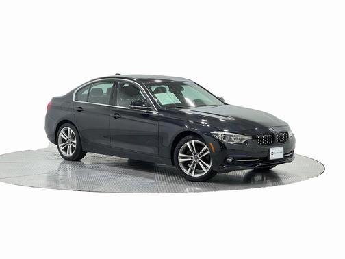 2018 BMW 330 i xDrive