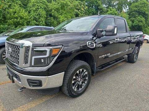 2017 Nissan Titan XD SV