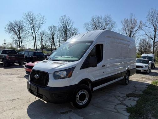 2022 Ford Transit-250 Base