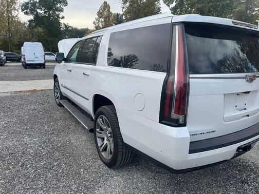 2019 Cadillac Escalade ESV Premium Luxury