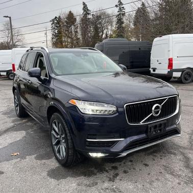 2019 Volvo XC90 T6 Momentum