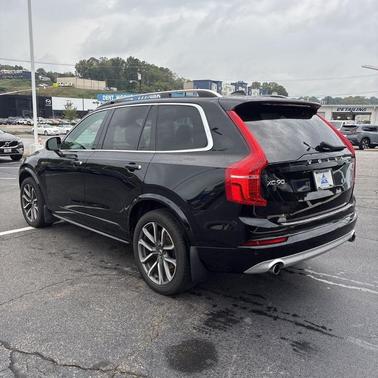 2019 Volvo XC90 T5 Momentum