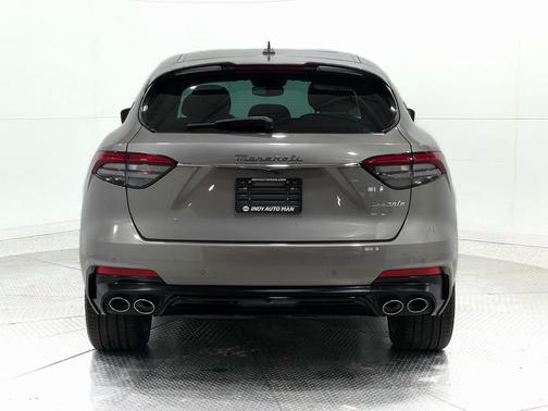 2022 Maserati Levante Modena
