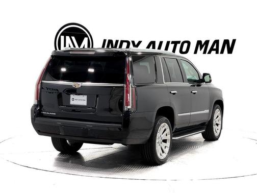 2018 Cadillac Escalade Luxury