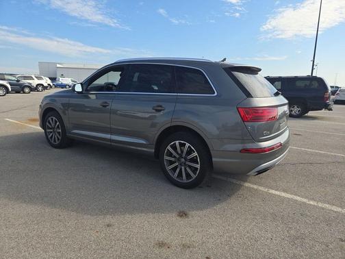 2017 Audi Q7 3.0T Premium Plus
