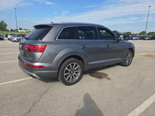 2017 Audi Q7 3.0T Premium Plus