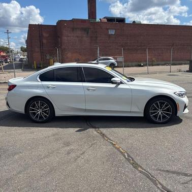 2019 BMW 330 i xDrive