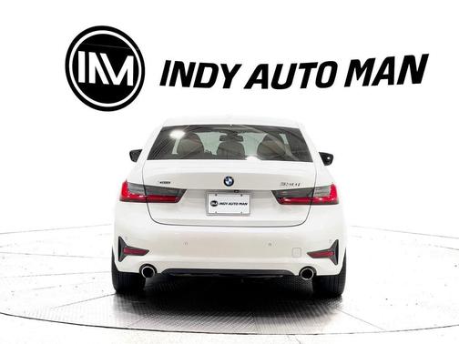 2019 BMW 330 i xDrive