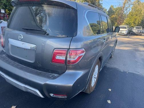 2017 Nissan Armada SV
