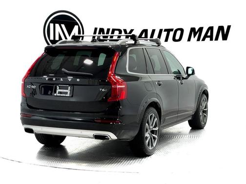 2019 Volvo XC90 T6 Momentum