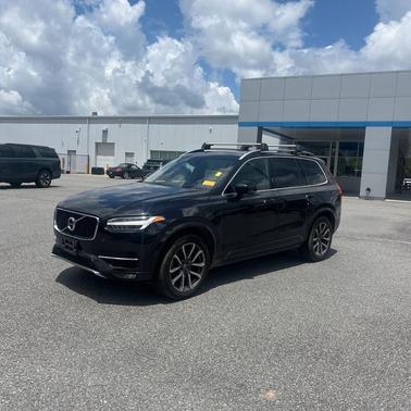 2019 Volvo XC90 T6 Momentum