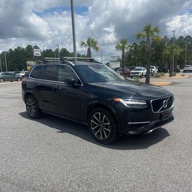2019 Volvo XC90 T6 Momentum