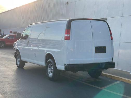 2019 Chevrolet Express 2500 Work Van