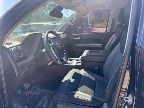 2018 Toyota Tundra SR5