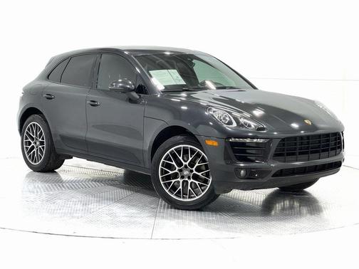 2018 Porsche Macan Base