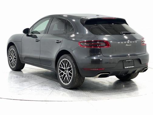 2018 Porsche Macan Base