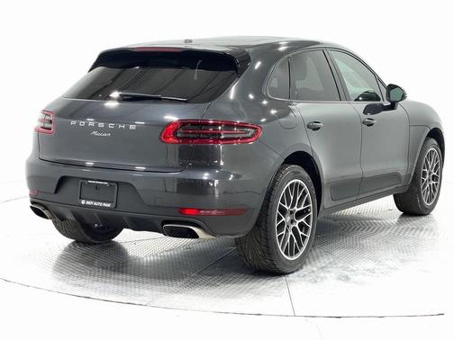 2018 Porsche Macan Base
