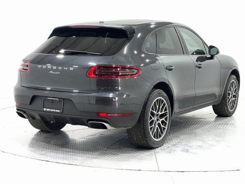 2018 Porsche Macan Base