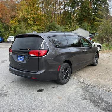 2020 Chrysler Pacifica Launch Edition