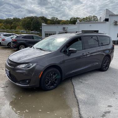 2020 Chrysler Pacifica Launch Edition