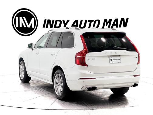 2017 Volvo XC90 T6 Momentum