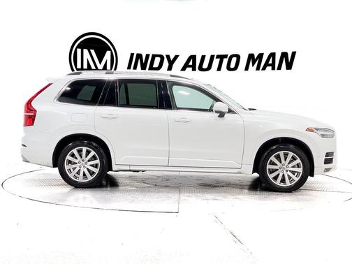 2017 Volvo XC90 T6 Momentum