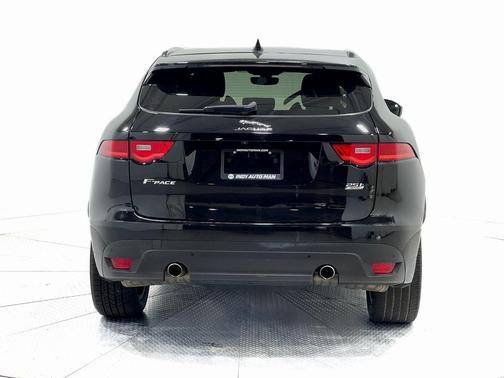 2019 Jaguar F-PACE 25t R-Sport