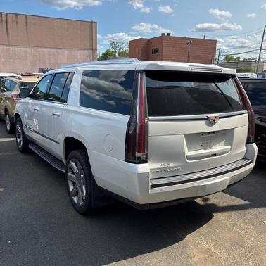 2018 Cadillac Escalade ESV Luxury
