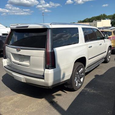 2018 Cadillac Escalade ESV Luxury