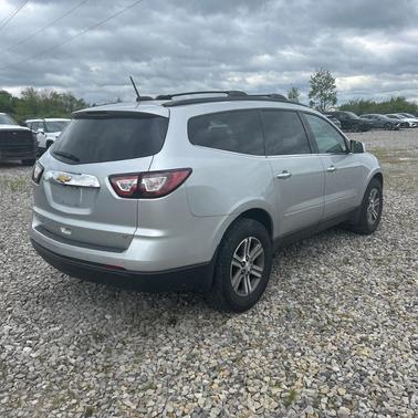 Silver Ice Metallic 2017 Chevrolet Traverse 2LT