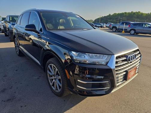 2019 Audi Q7 45 Premium Plus