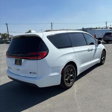 2021 Chrysler Pacifica Hybrid Limited