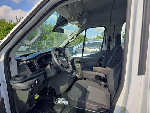 2022 Ford Transit-350 XLT