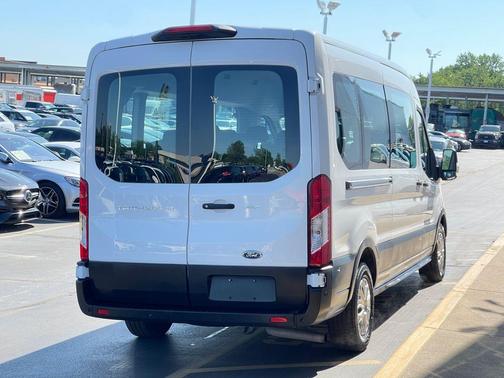 2022 Ford Transit-350 XLT