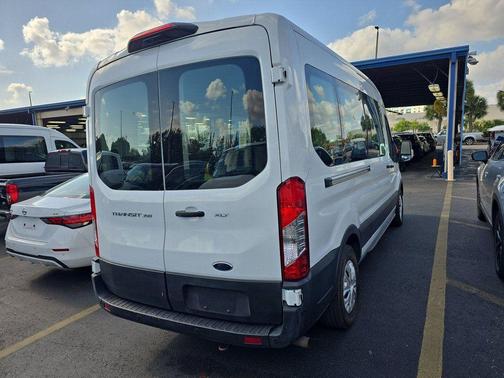 2022 Ford Transit-350 XLT