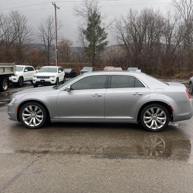 2015 Chrysler 300C Platinum