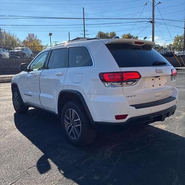 2020 Jeep Grand Cherokee Laredo