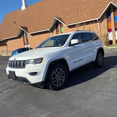 2020 Jeep Grand Cherokee Laredo