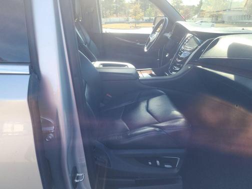 2018 Cadillac Escalade Premium Luxury