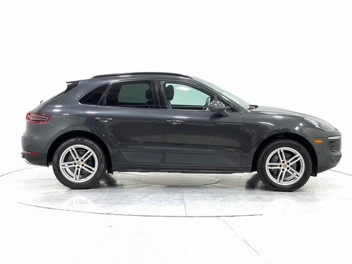 2018 Porsche Macan Base