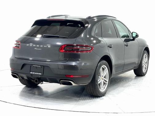 2018 Porsche Macan Base