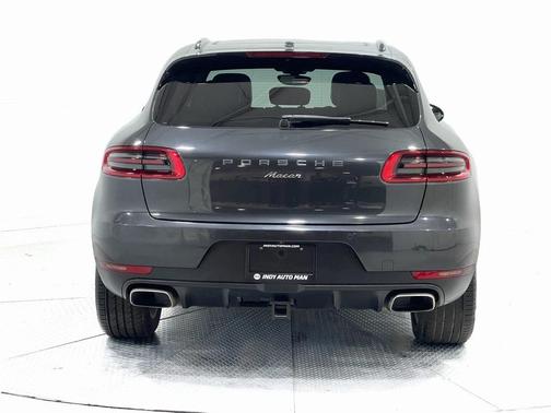 2018 Porsche Macan Base