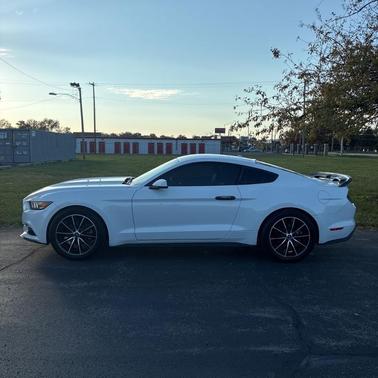 2016 Ford Mustang EcoBoost Premium