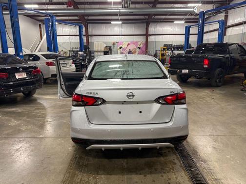 2022 Nissan Versa 1.6 SV