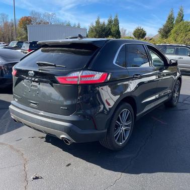2021 Ford Edge Titanium