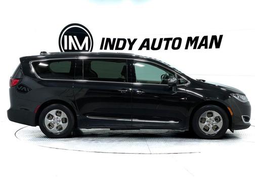 2018 Chrysler Pacifica Hybrid Limited