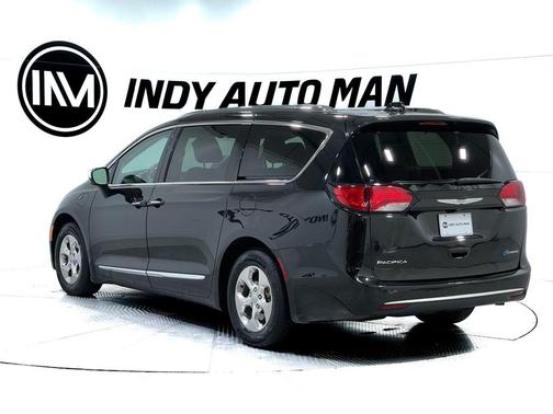 2018 Chrysler Pacifica Hybrid Limited