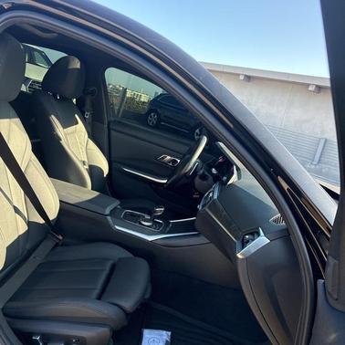 2019 BMW 330 i xDrive